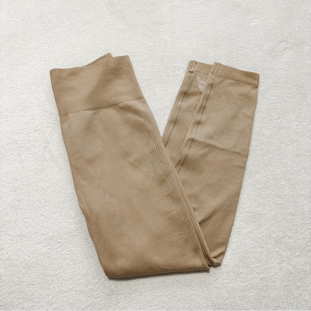 White Fox Sarah's Day Tan Ribbed High Waisted Leggings Medium
